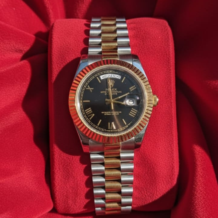 Elegance Redefined: Classic Men's Stainless Steel Watch with Date Function"